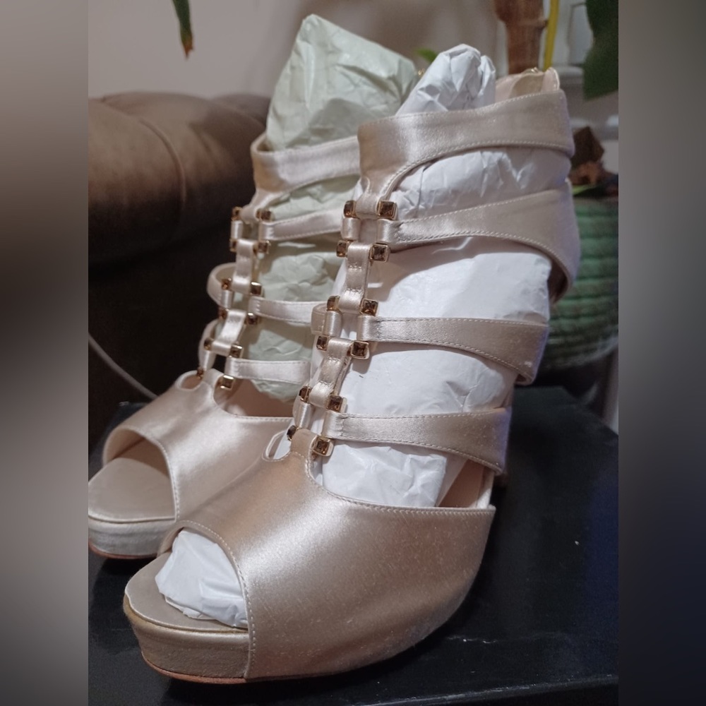 Escada Satin Pumps